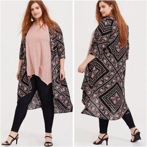 Torrid Black & Pink Floral Kimono Duster